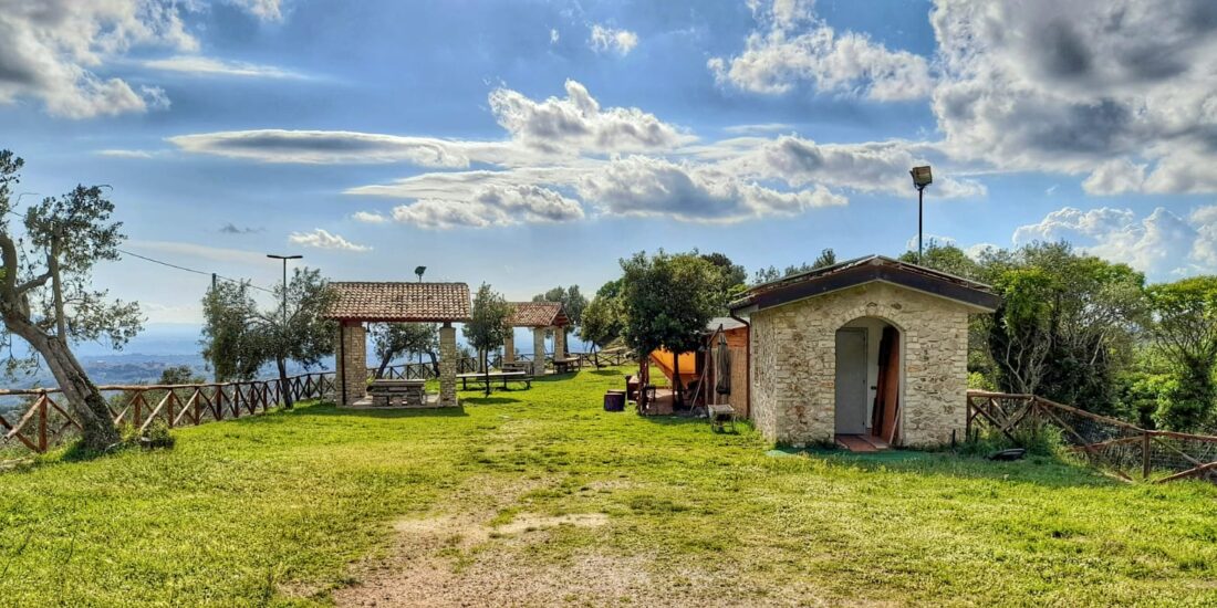 Cucina conviviale e parco panoramico L'Aretta Roccantica - GeoSabina